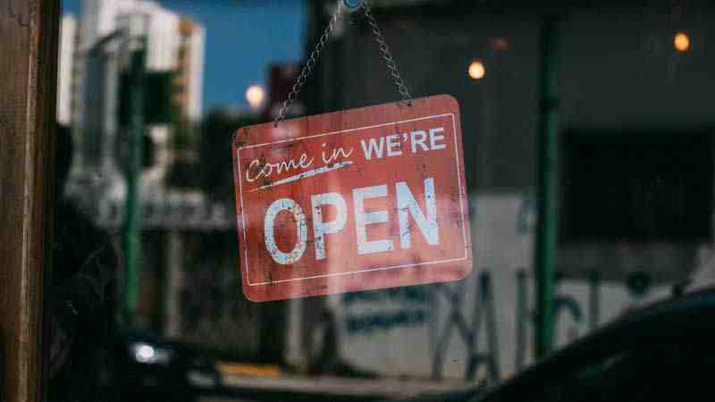 What is the advantage of SEO?